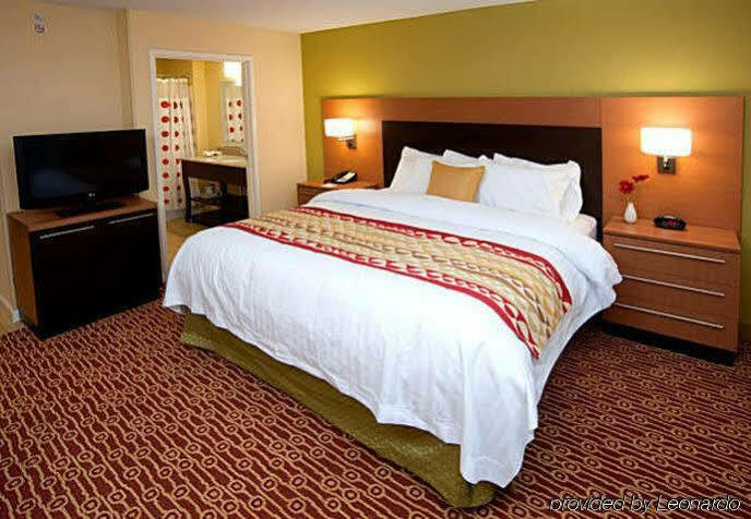 Towneplace Suites Fort Wayne North Exterior foto